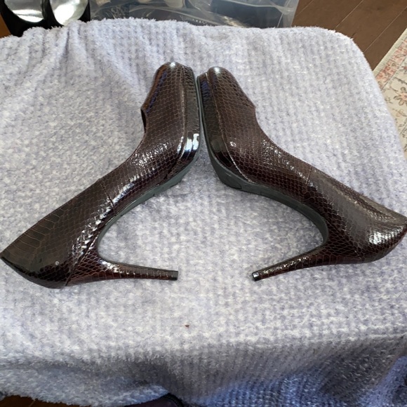 Christian Siriano Brown Faux  Snake Skin Stiletto Shoes - Picture 2 of 8